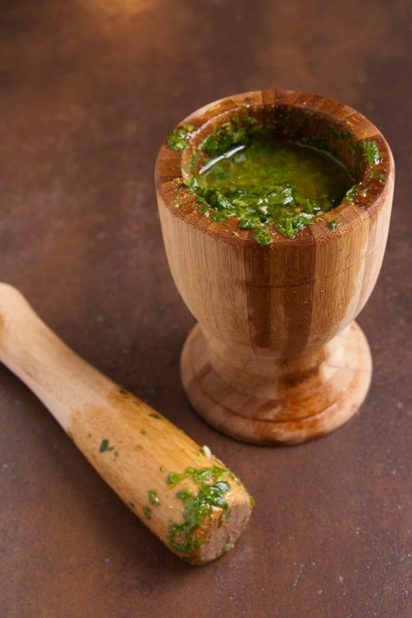 chimichurri_sauce-wood_mortar_pestle