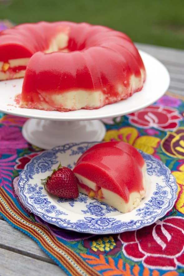 Creamy Mango Strawberry Gelatin 