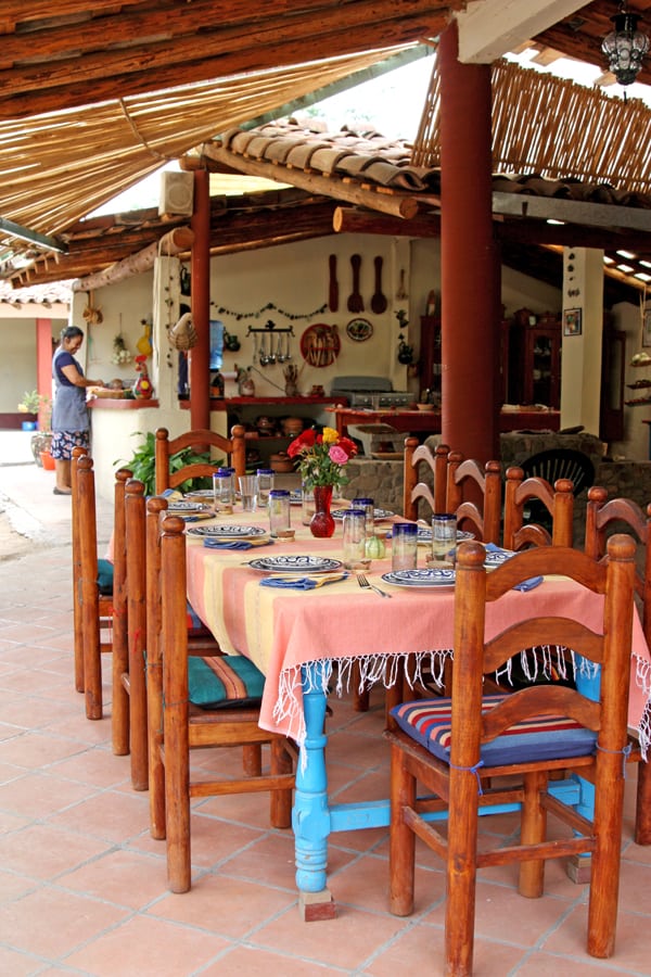 reyna-mendoza-outdoor-kitchen-oaxaca