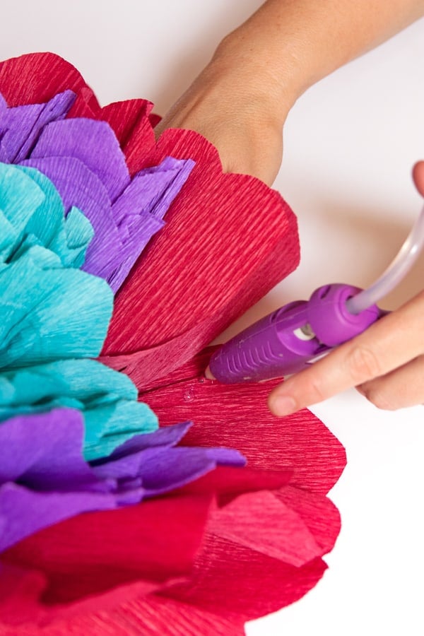 Making Mexican Tissue Paper Flowers 