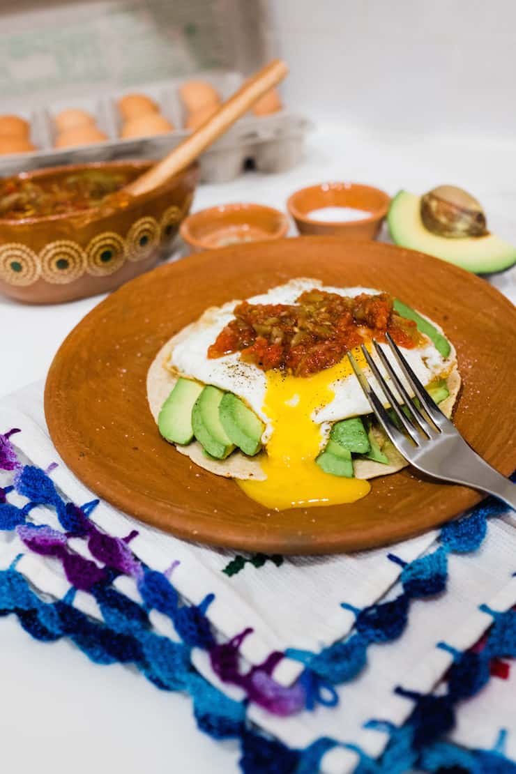 avocado toaste - huevos rancheros 