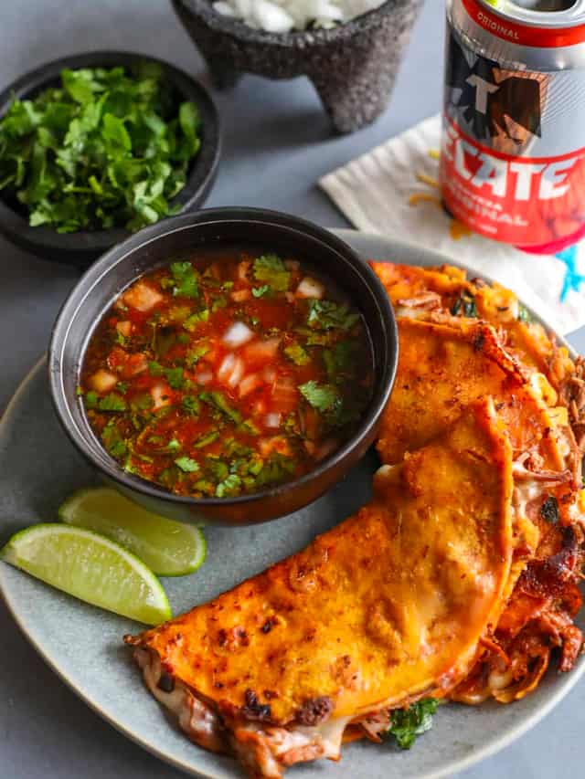 Easy Slow Cooker Birria De Res - Muy Bueno